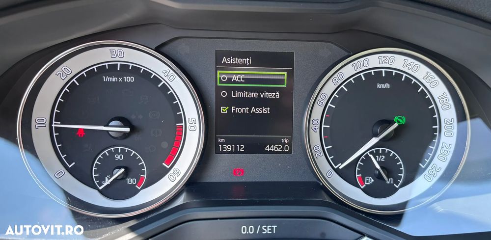 Skoda Superb 2.0 TDI DSG Style - 23