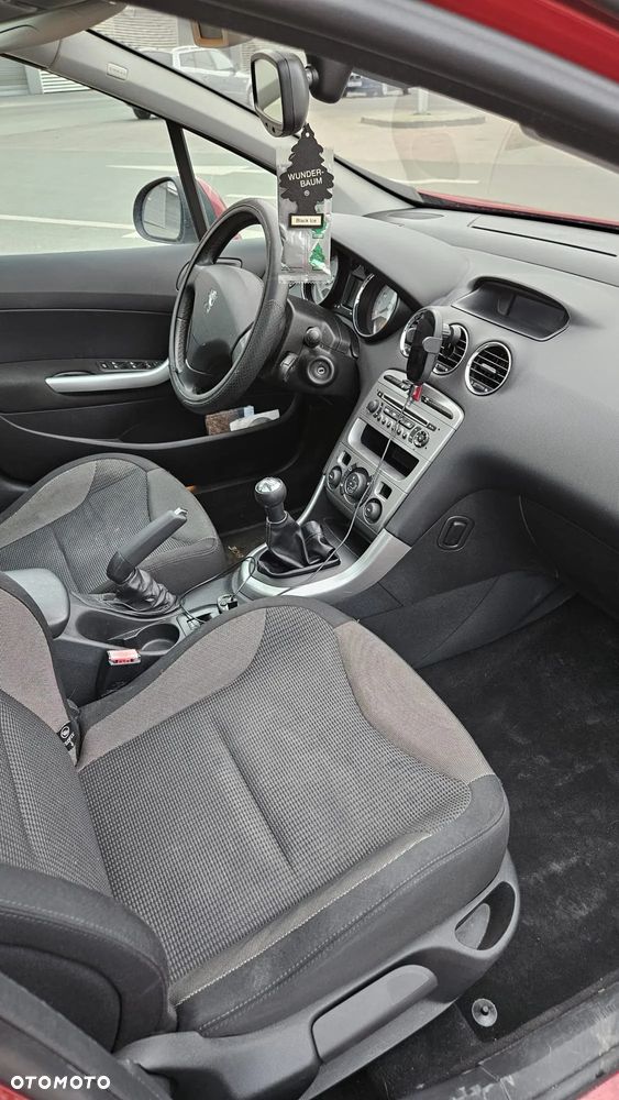 Peugeot 308 1.6 Premium Plus - 8