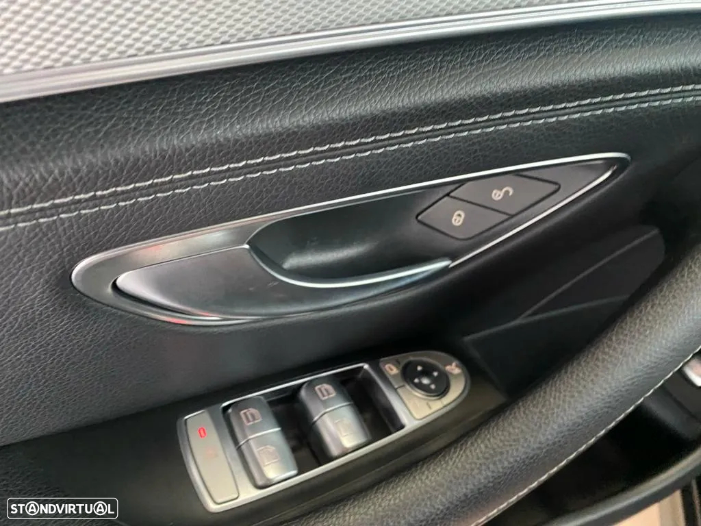 Mercedes-Benz E 220 d AMG Line - 38