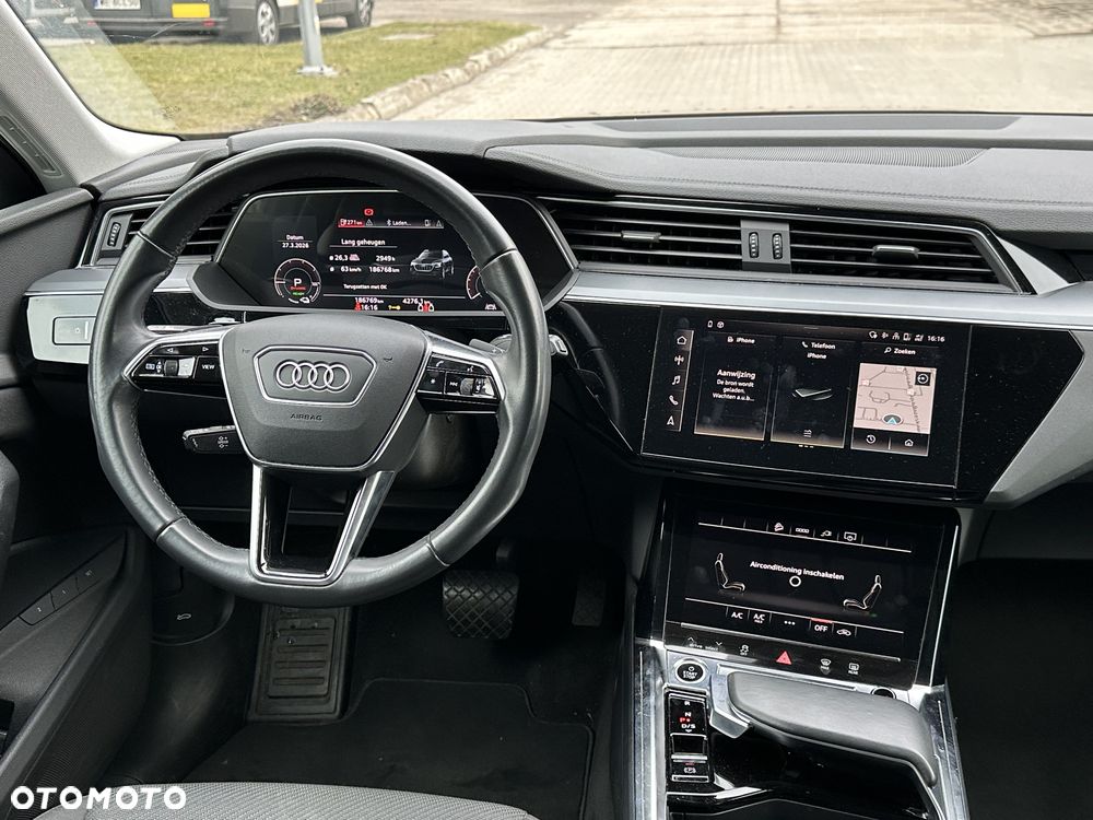 Audi e-tron 55 Quattro - 21