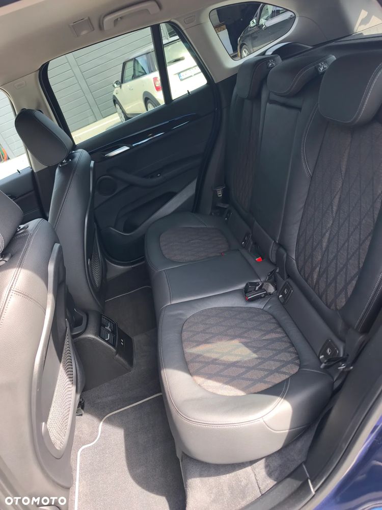 BMW X1 xDrive18d Business Edition sport - 24