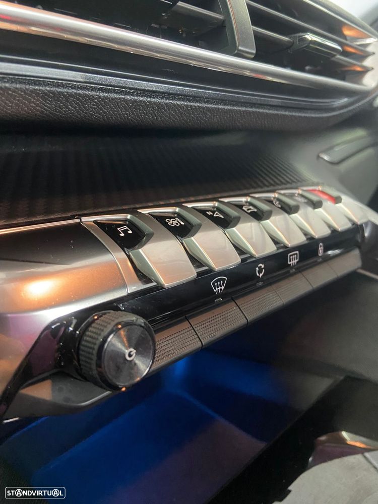 Peugeot 3008 1.5 BlueHDi Active Pack EAT8 - 19