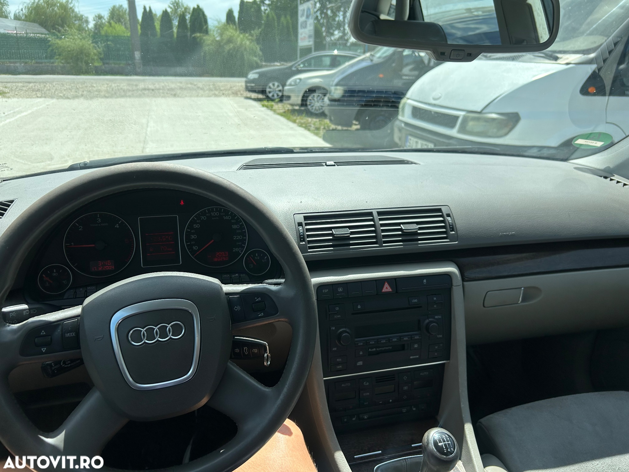 Audi A4 Avant 2.0 TDI - 8