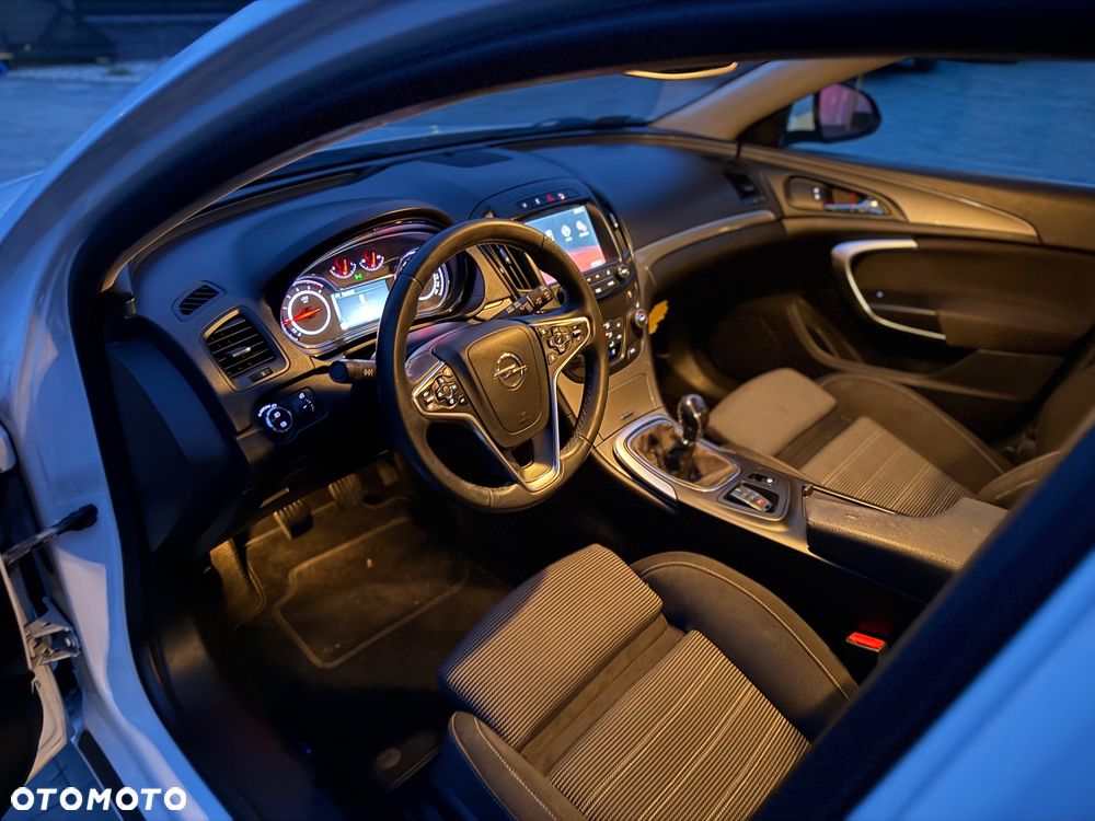 Opel Insignia 2.0 CDTI Cosmo S&S - 20