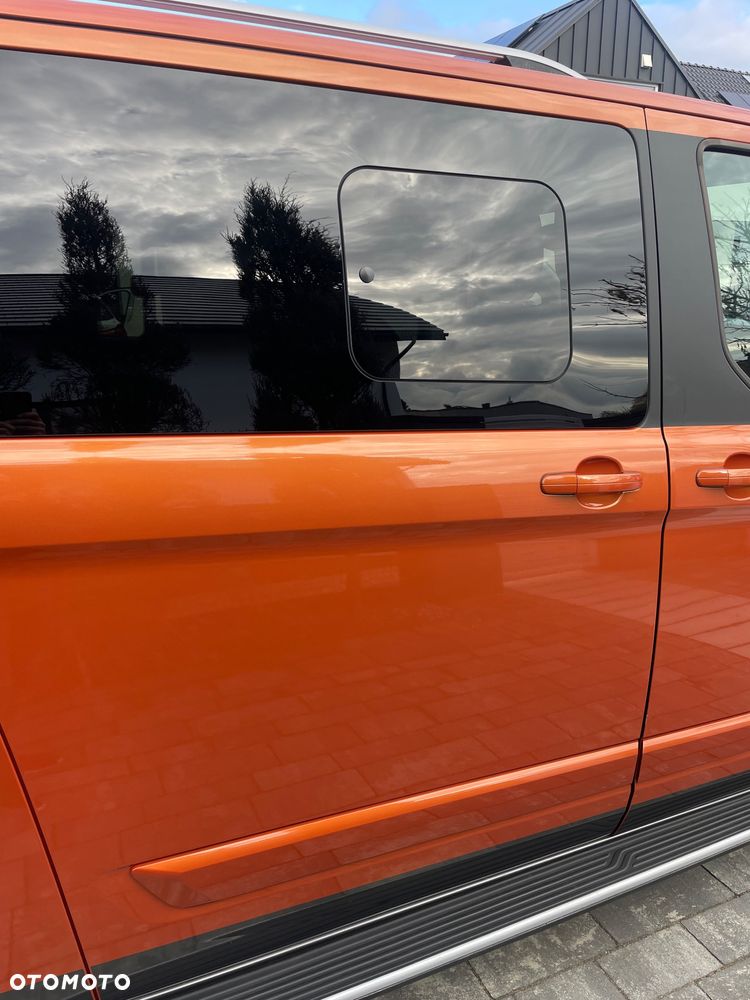 Ford Tourneo Custom - 14