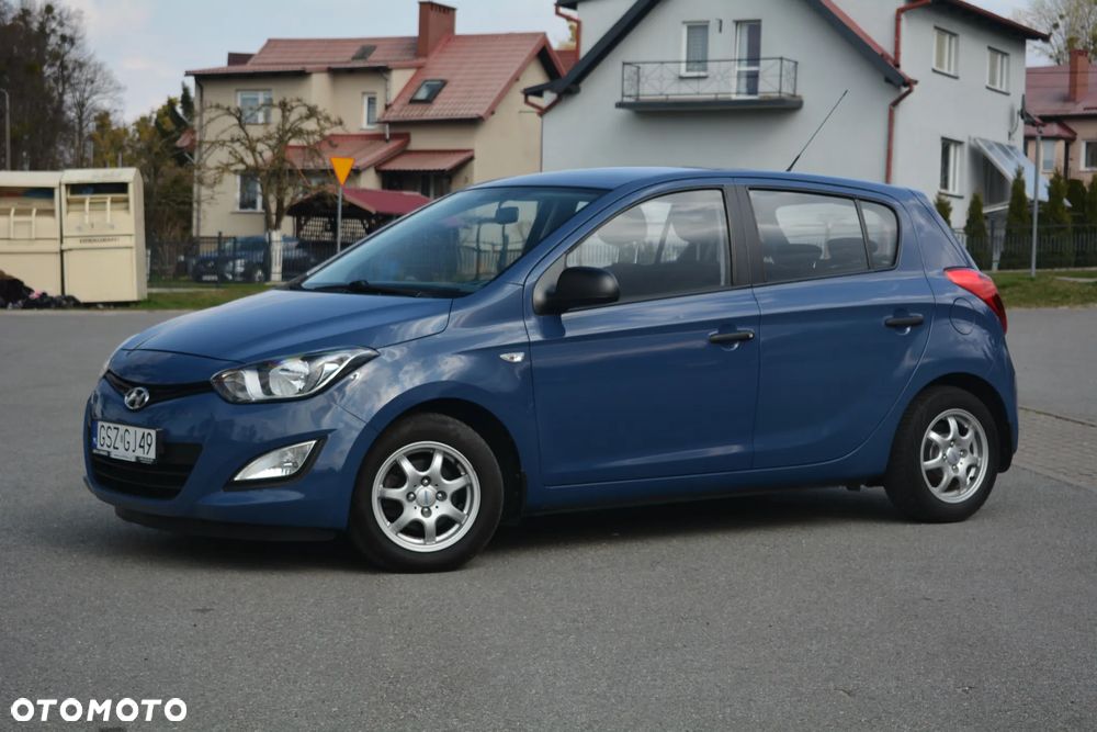 Hyundai i20 - 17