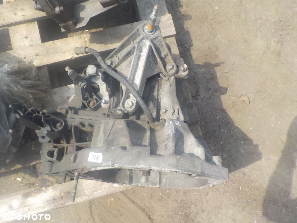 RENAULT CLIO III 1.4 16V SKRZYNIA BIEGÓW JXQK4 - 2