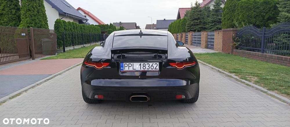 Jaguar F-Type 2.0 Turbo R-Dynamic - 4