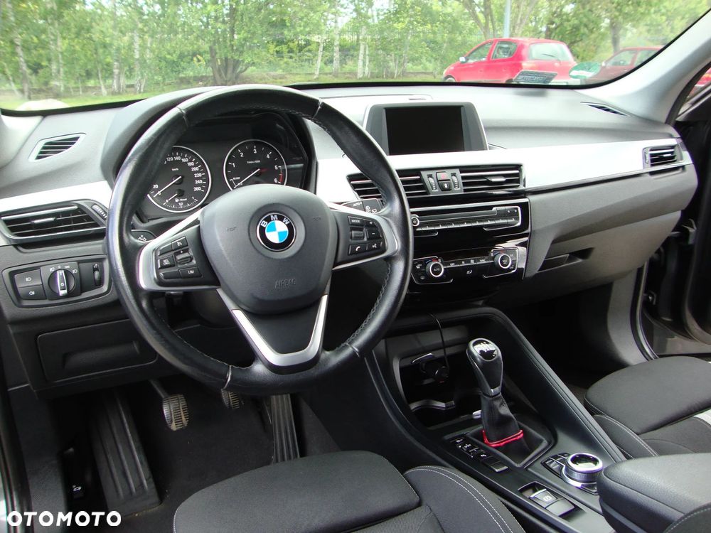 BMW X1 sDrive18d - 23