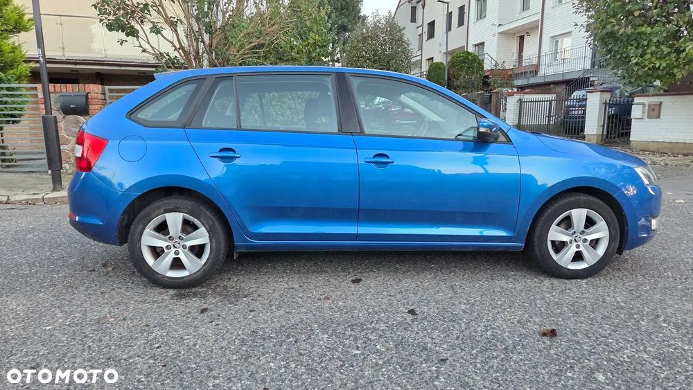 Skoda RAPID Spb 1.2 TSI Ambition - 2