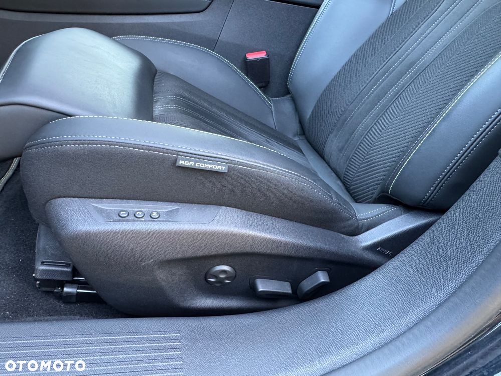 Peugeot 308 - 24