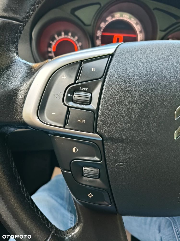 Citroën C4 VTi 120 Exclusive - 27