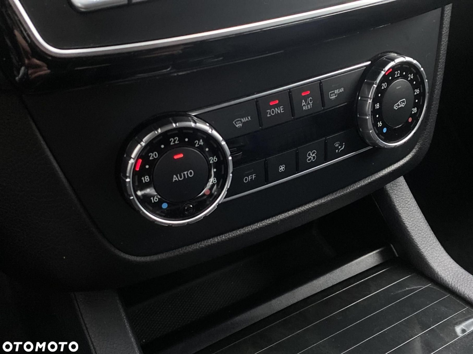 Mercedes-Benz GLE - 15