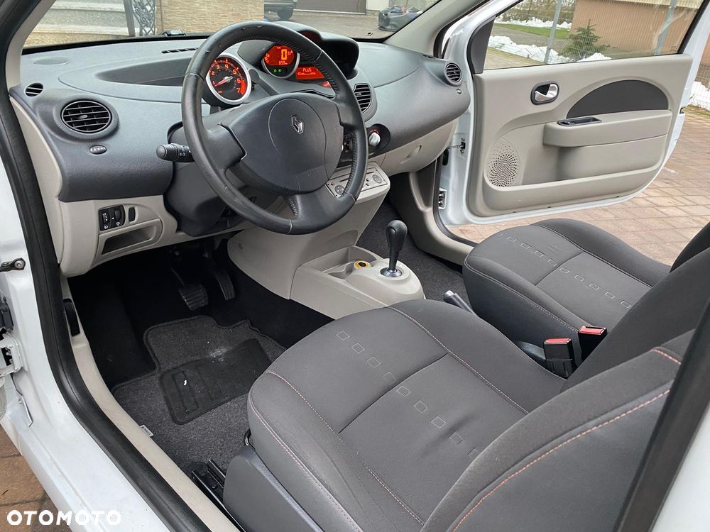 Renault Twingo 1.2 16V Dynamique - 10