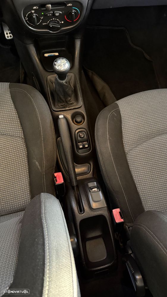 Peugeot 206 CC 1.6 - 11
