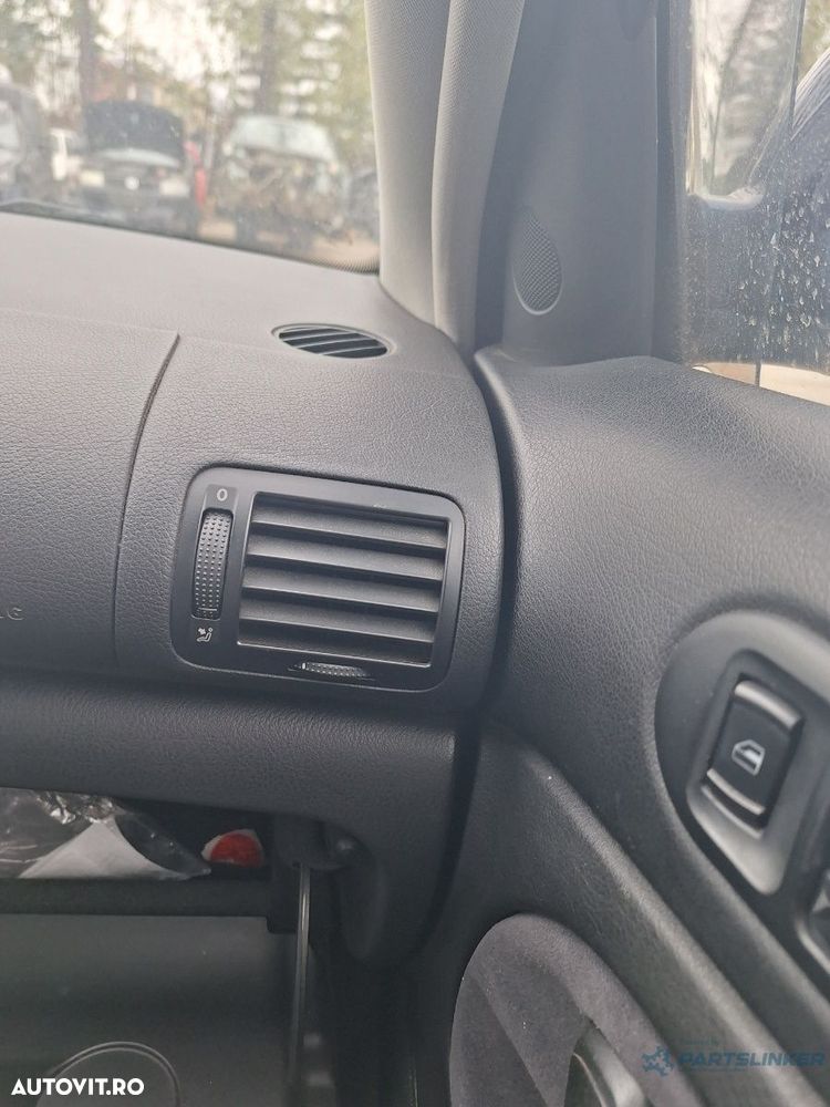 Grilă de ventilație laterală panou de bord VOLKSWAGEN PASSAT 3B3 2000 1.9 TDI AWX 96KW|130HP 2000 - 2