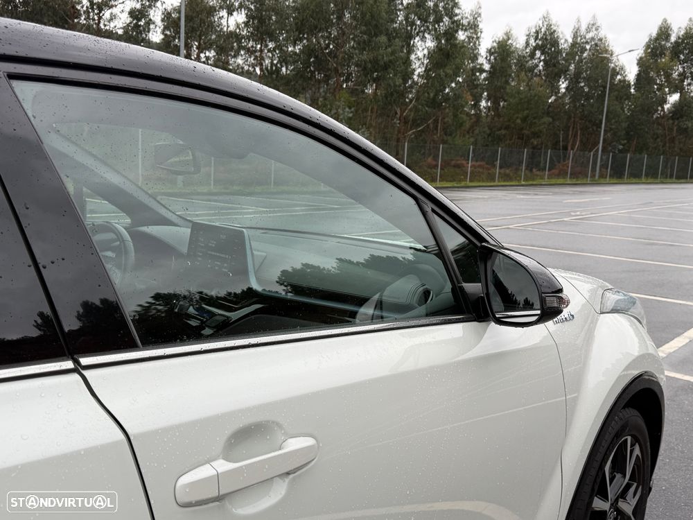 Toyota C-HR 1.8 Hybrid Square Collection - 32