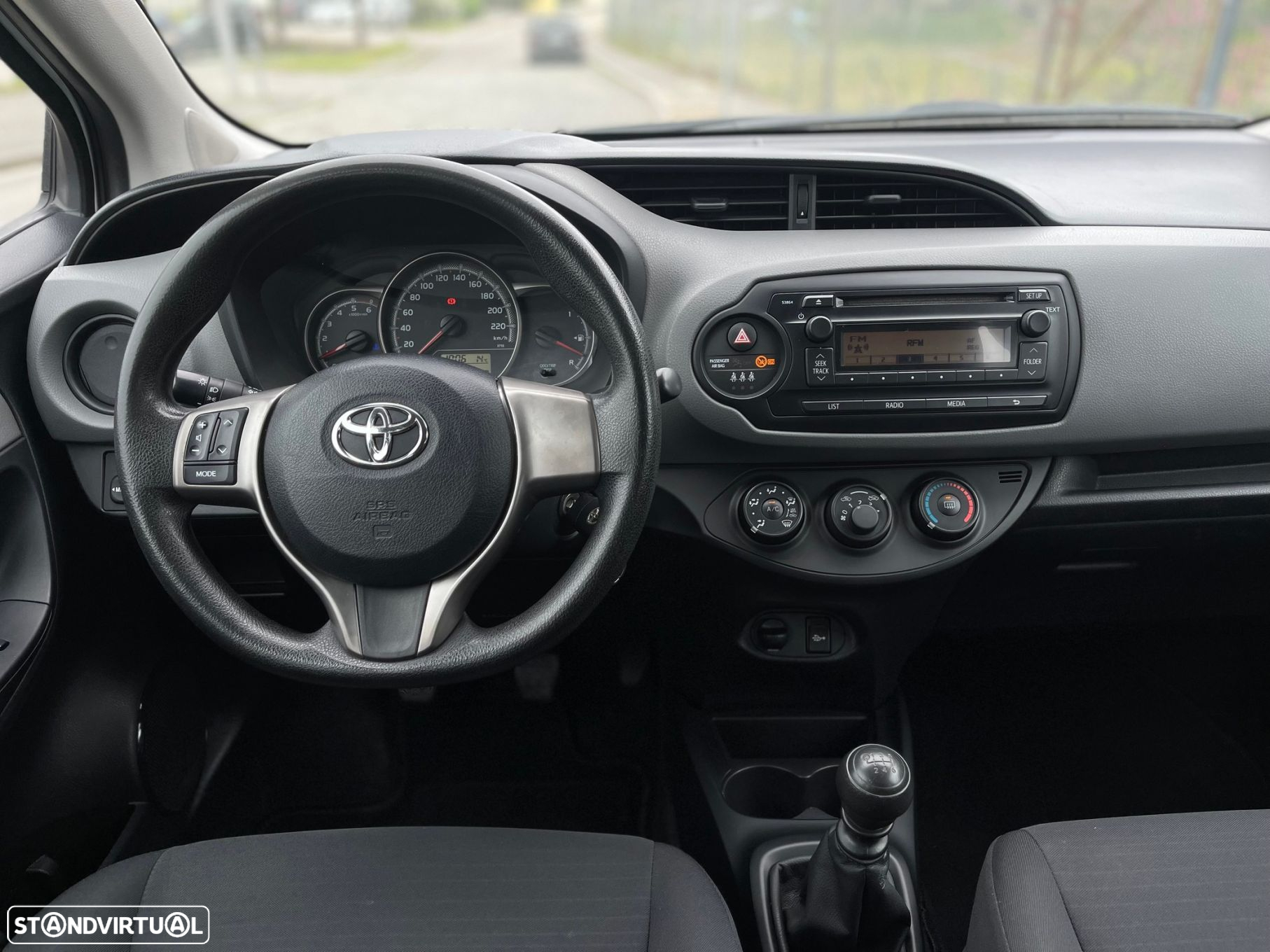 Toyota Yaris 1.4 D-4D ACtive+AC - 19