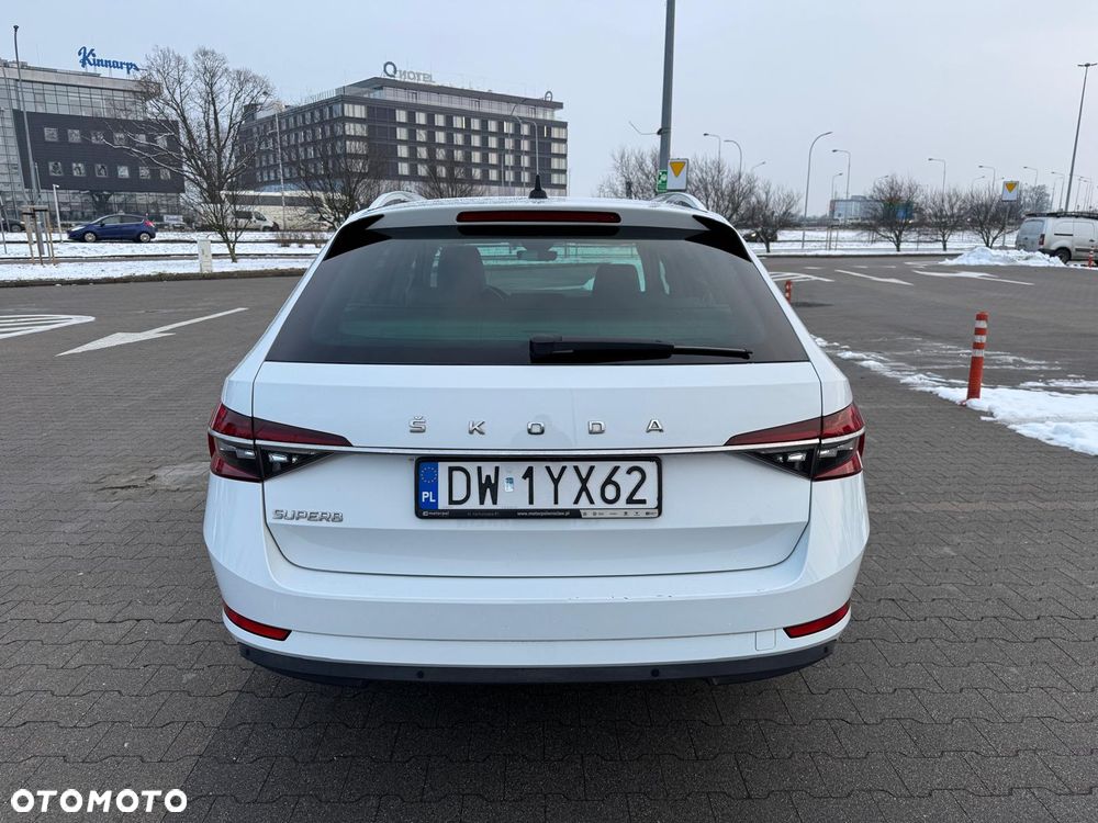 Skoda Superb 2.0 TDI SCR Style DSG - 2