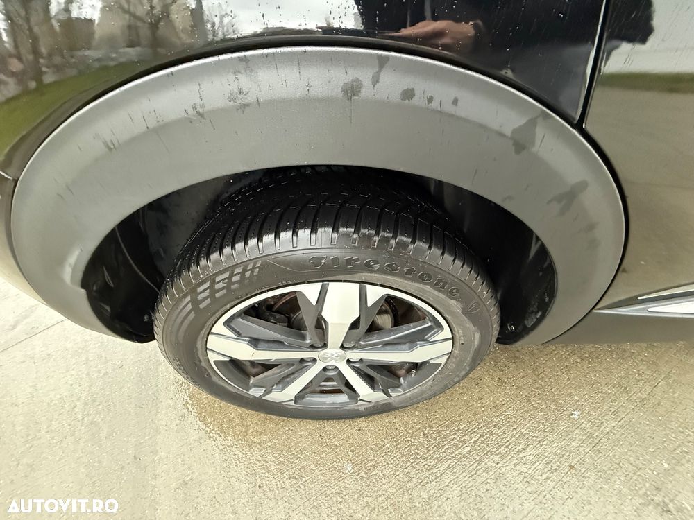 Peugeot 3008 1.2 PureTech Turbo S&S GT-Line - 7