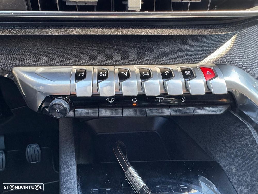 Peugeot 5008 1.5 BlueHDi Allure - 27