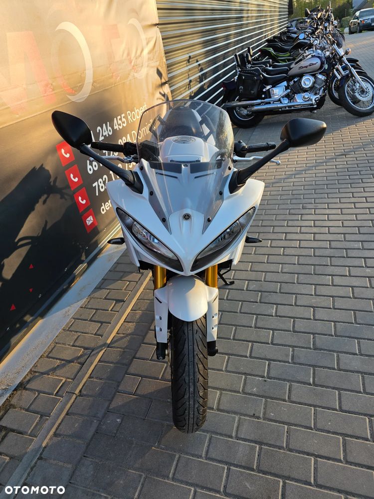 Yamaha FZ8 - 32