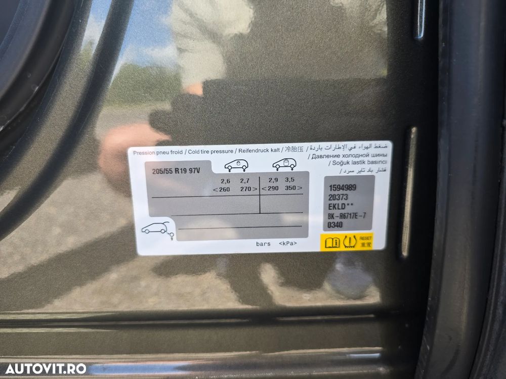 Peugeot 3008 PHEV 300 EAT8 4X4 GT - 19