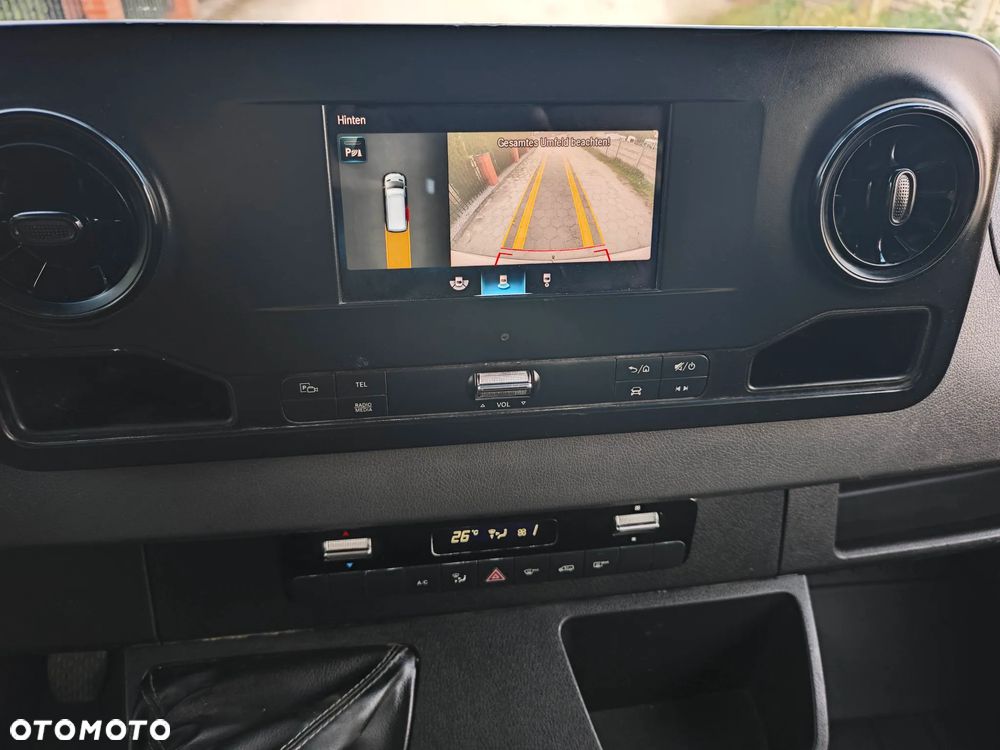 Mercedes-Benz Sprinter - 16