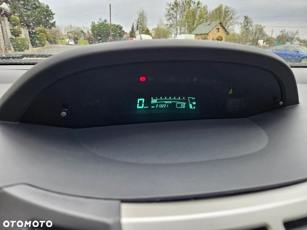 Toyota Yaris 1.3 Automatik Sol - 16