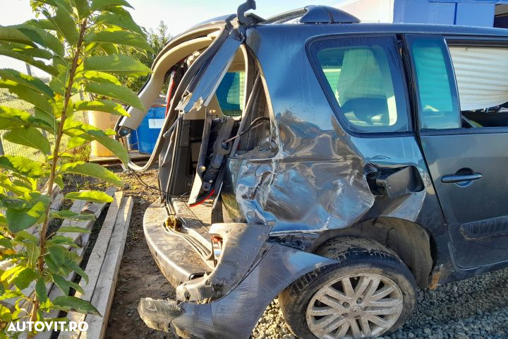 Cutie de viteze manuala 2.2 D 2007 8200586018 Renault Espace 4 [facel - 11