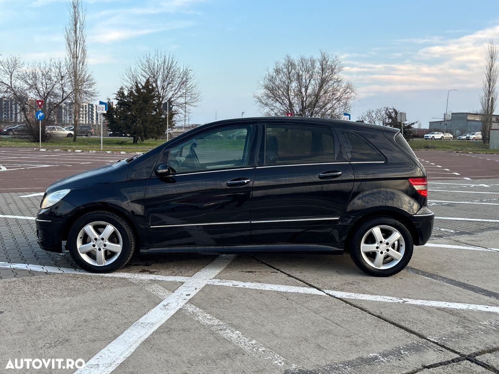 Mercedes-Benz B 180 CDI - 8