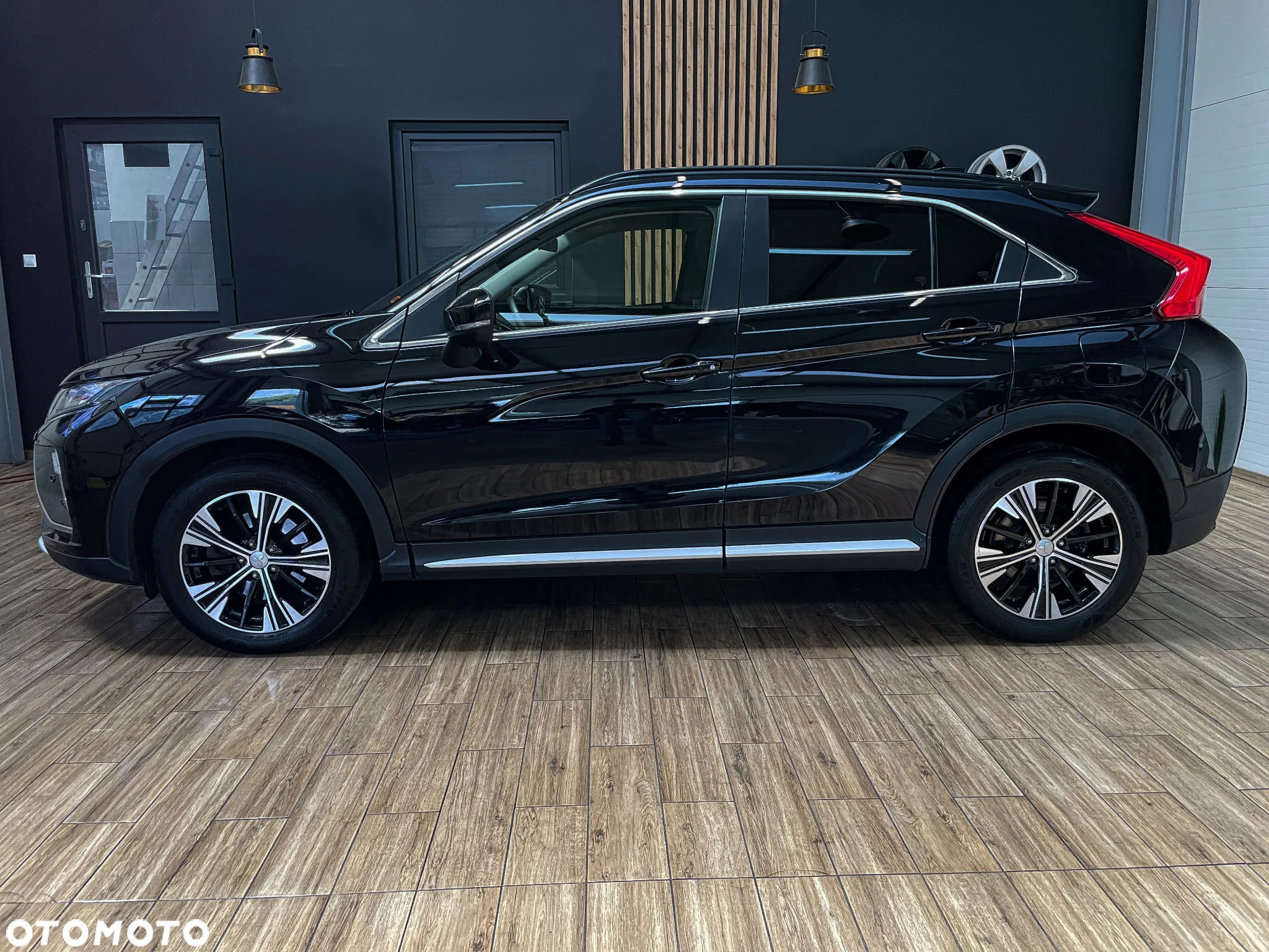 Mitsubishi Eclipse Cross 1.5 T-MIVEC ClearTec CVT 2WD Diamant Edition Plus - 11