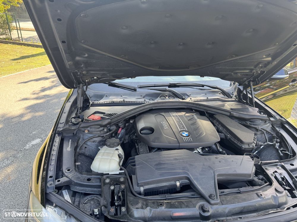BMW 318 d Line Sport - 31