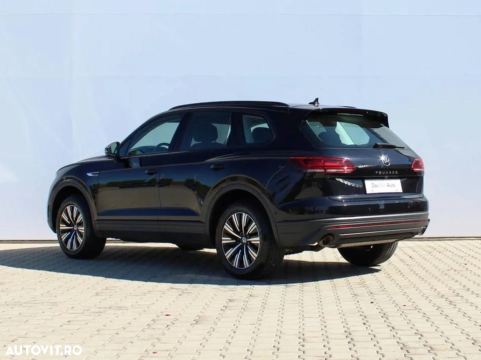 Volkswagen Touareg - 3
