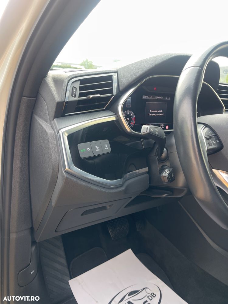 Audi Q3 35 TDI S tronic - 30