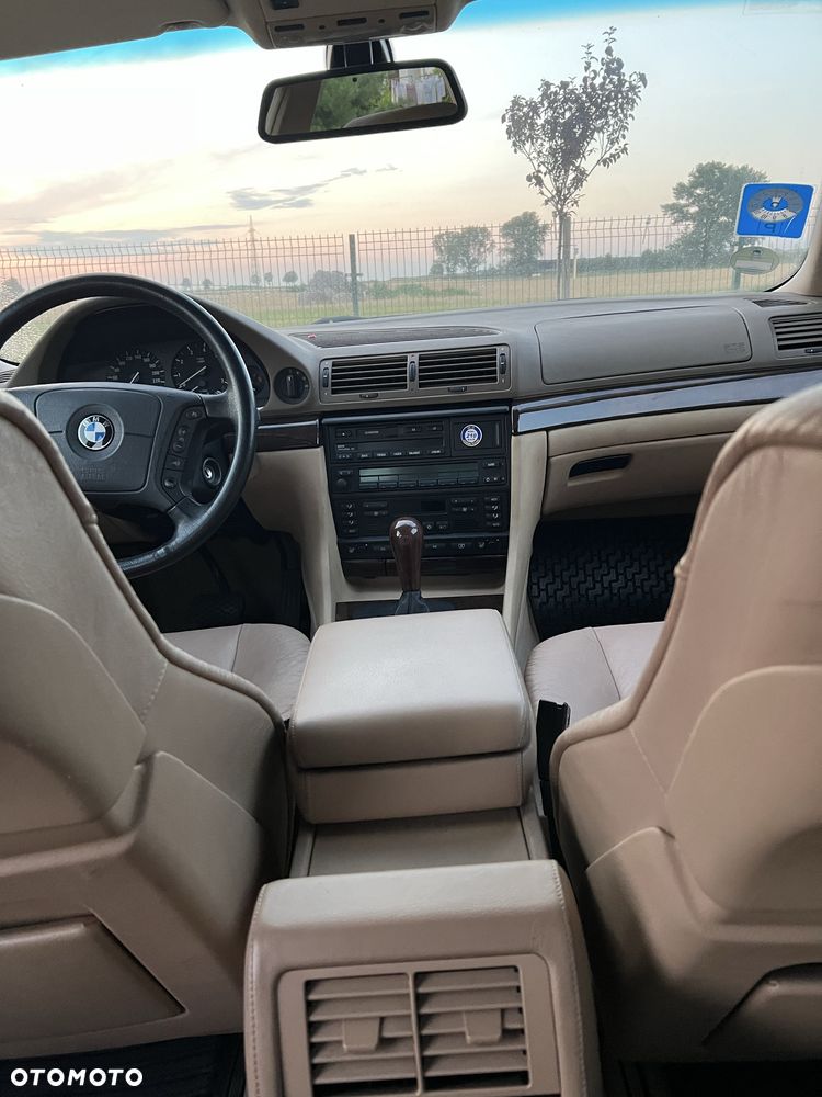 BMW Seria 7 - 7