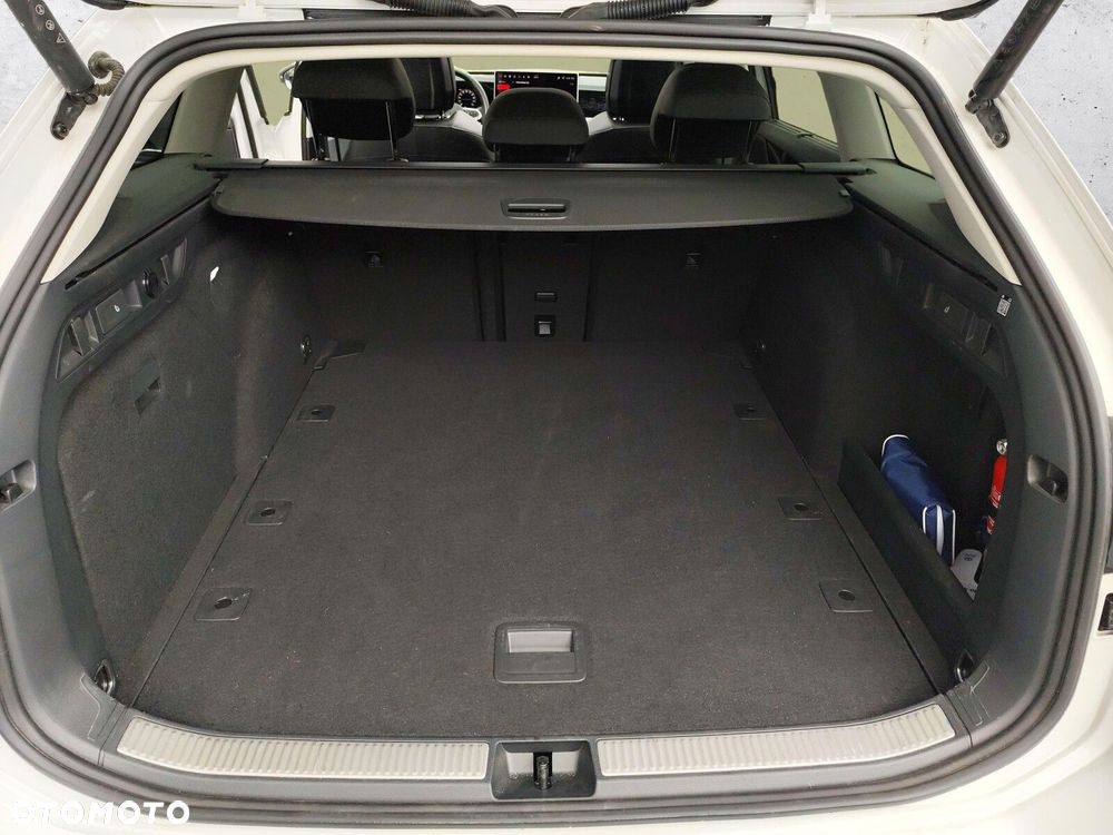 Volkswagen Passat - 16