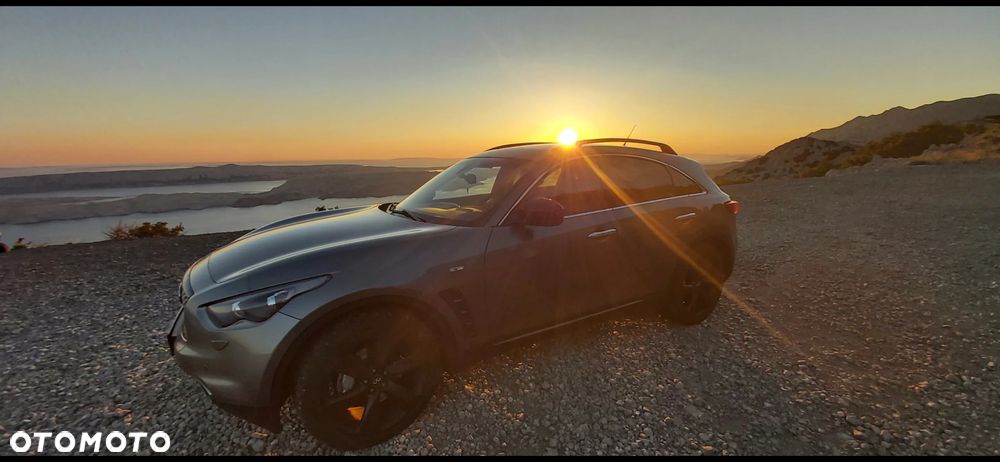 Infiniti Q70 3.0d S Premium - 8