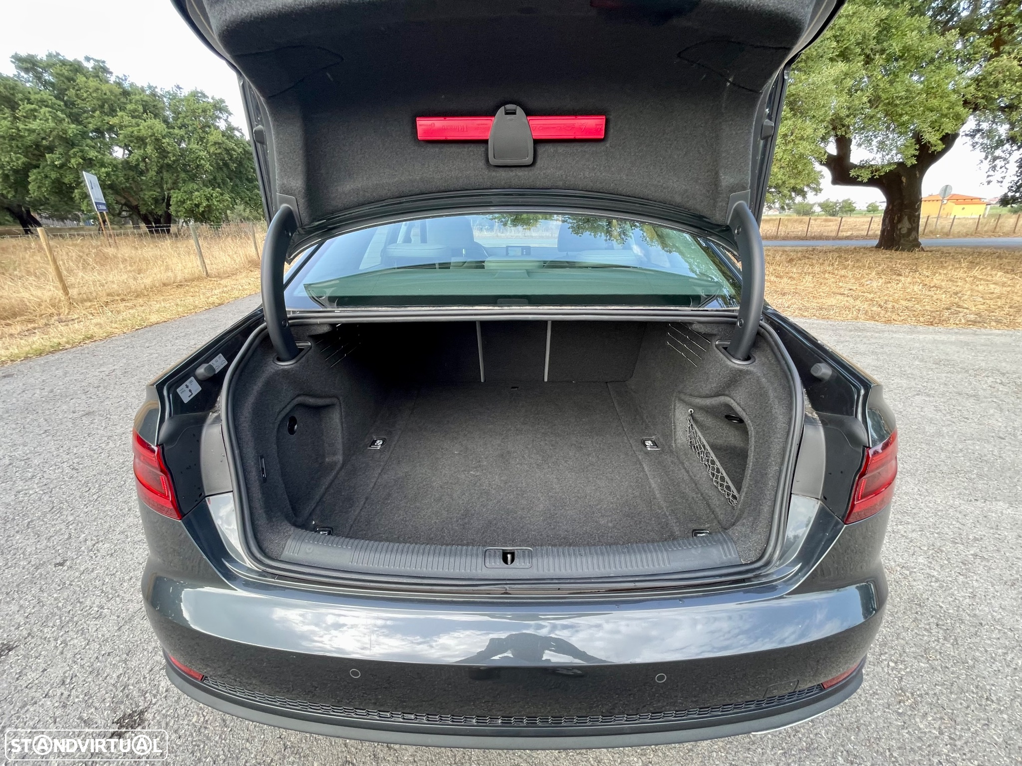 Audi A4 30 TDI S tronic design - 22