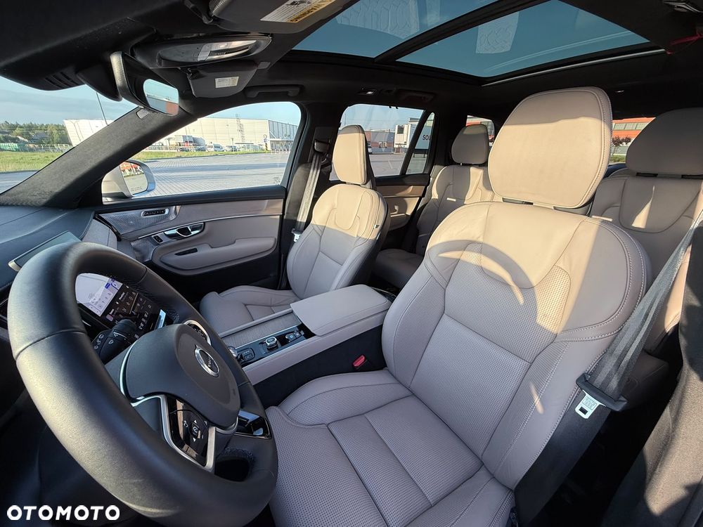 Volvo XC 90 - 24