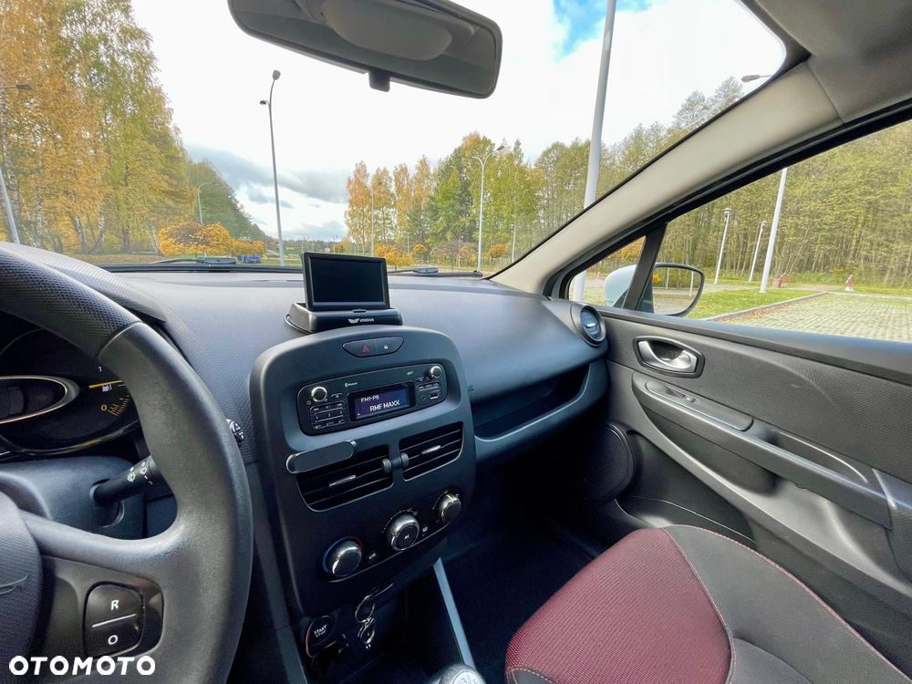 Renault Clio - 16
