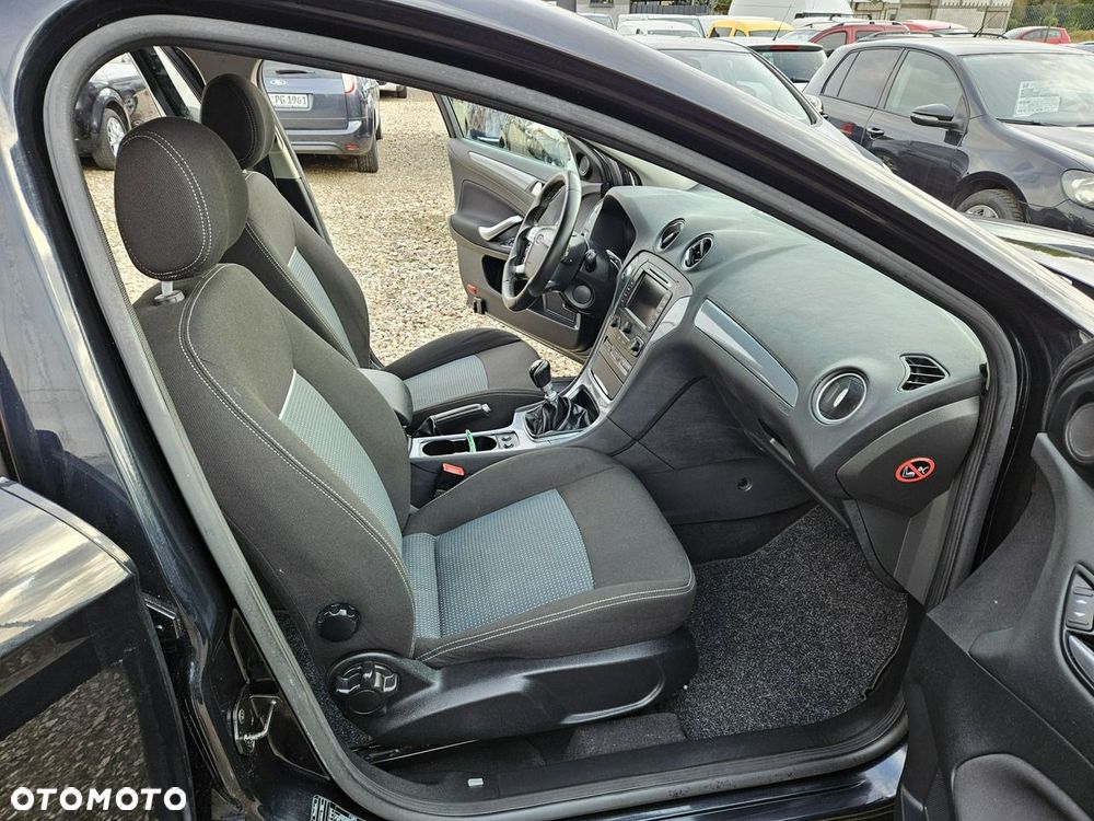 Ford Mondeo - 10