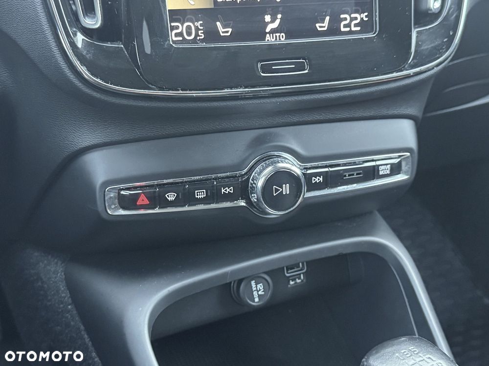 Volvo XC 40 - 20