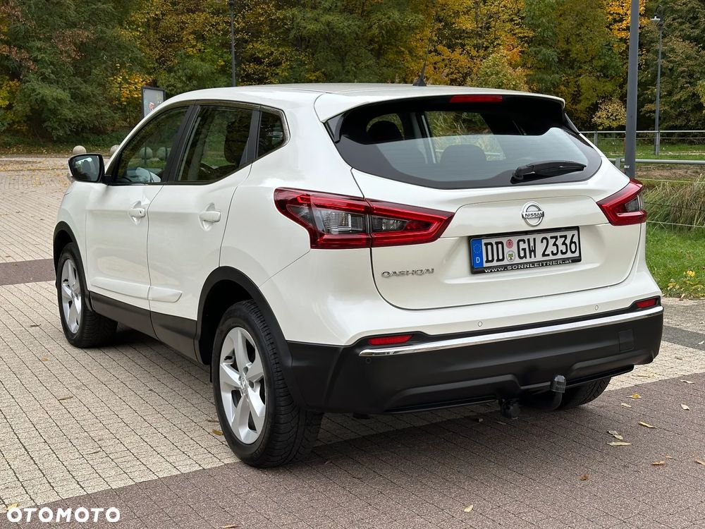 Nissan Qashqai 1.6 DIG-T Tekna - 4