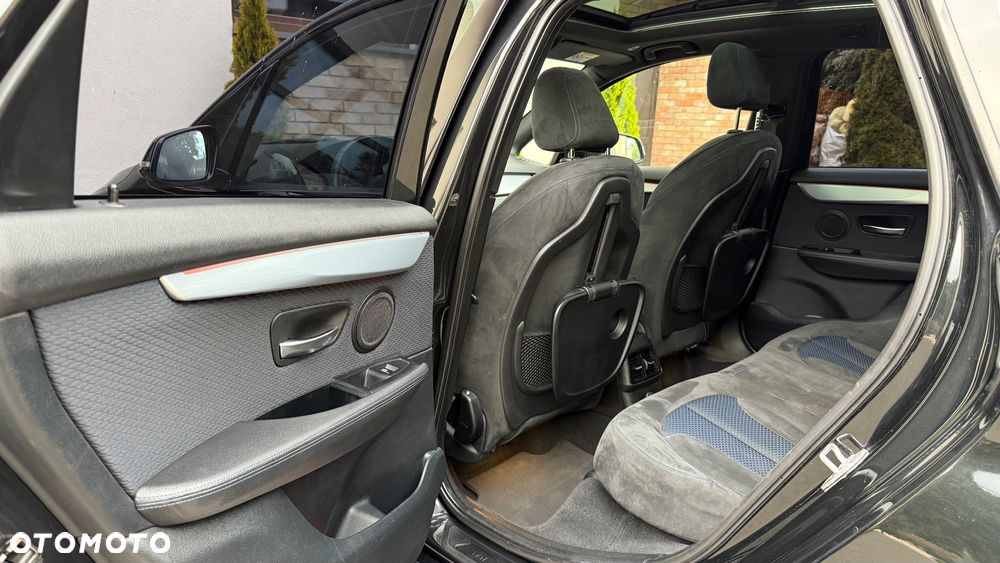 BMW Seria 2 220d Gran Tourer xDrive Sport-Aut M Sport - 32