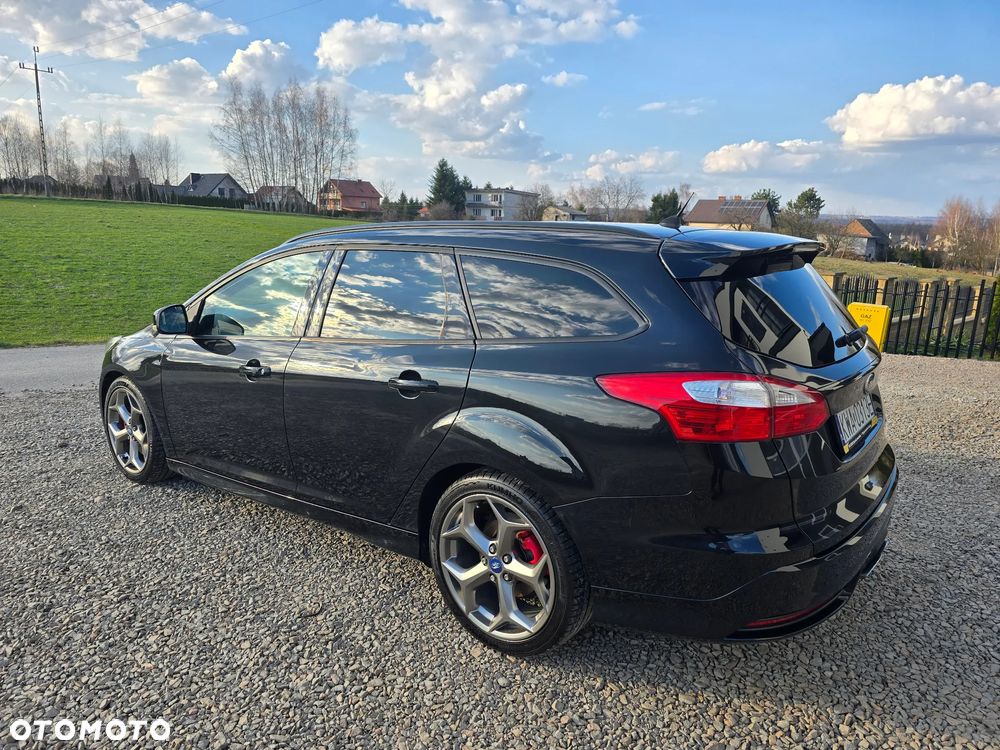 Ford Focus SW 2.0 EcoBoost ST Leather Exclusive Pack - 5