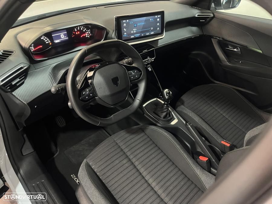 Peugeot 2008 1.2 PureTech Style - 8