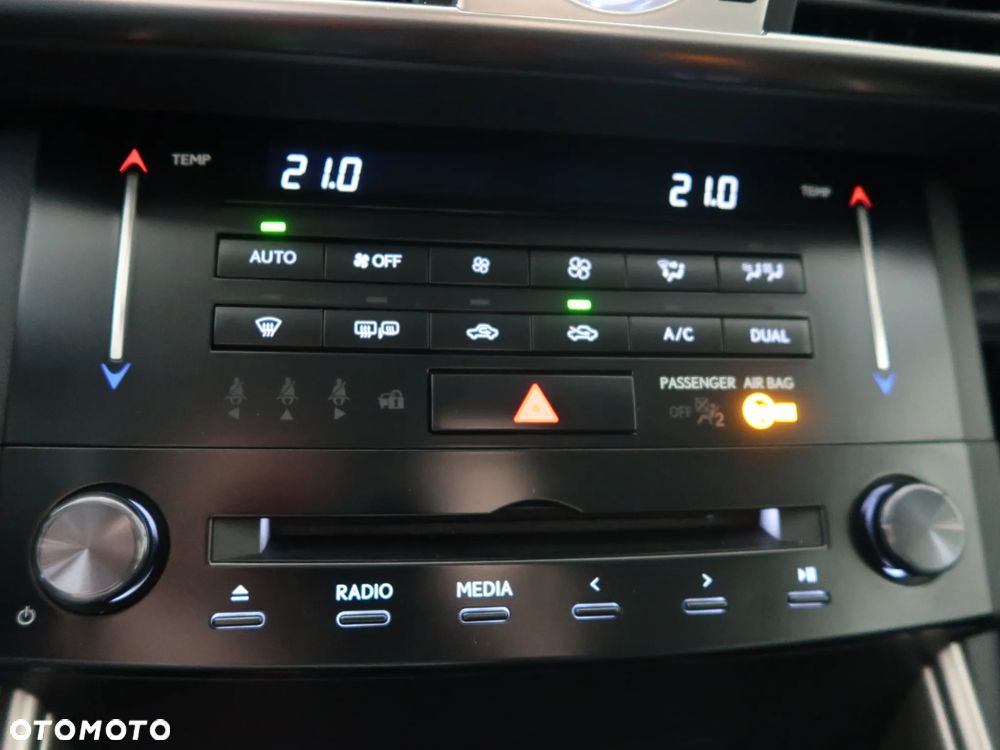 Lexus IS - 22