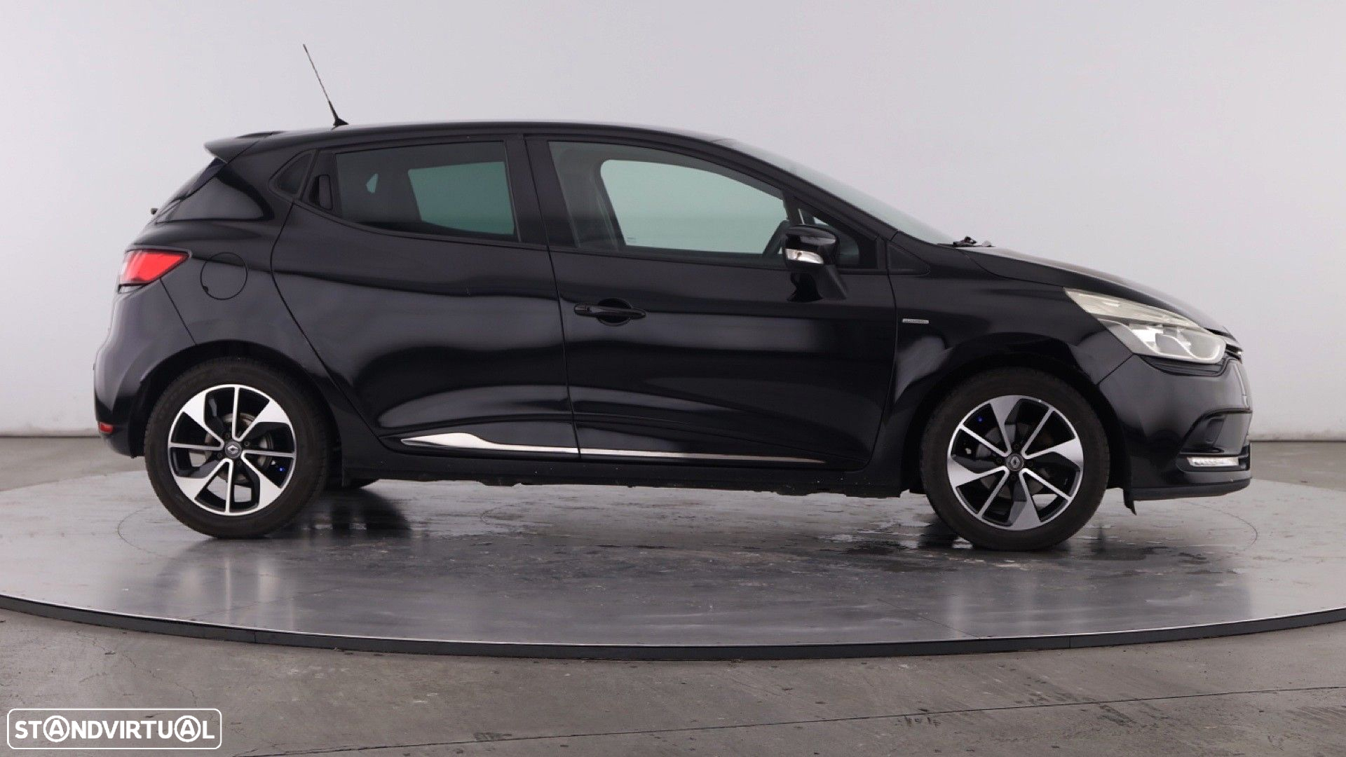 Renault Clio 1.5 dCi Limited - 9
