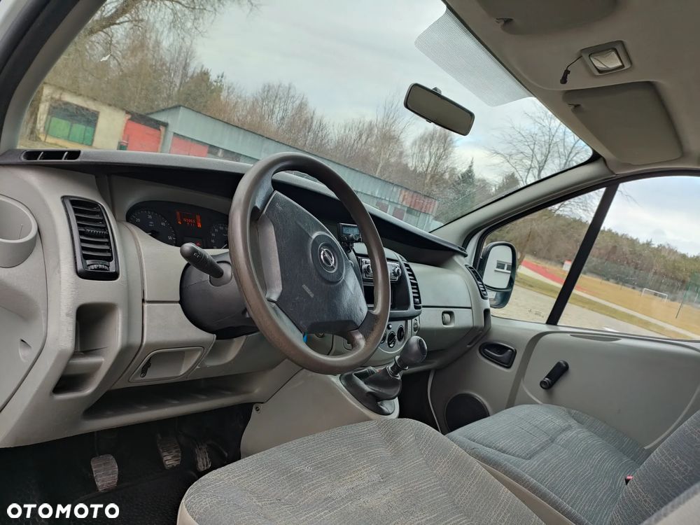 Opel Vivaro - 13